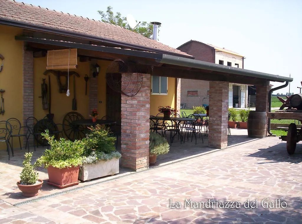 Farmstay Agriturismo La Mandriazza Del Gallo Iolanda di Savoia 0*,